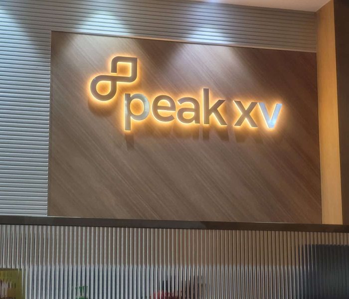 Illuminated Logo, Piramal Tower, Lower Parel